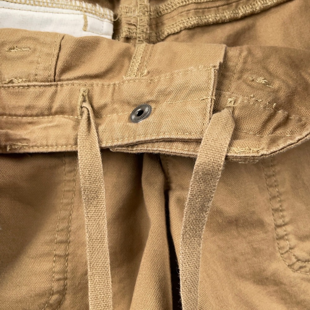 The North Face Shorts Womens Size 2 Brown Khaki Cotton Blend Hiking Outdoor - Picture 2 of 10